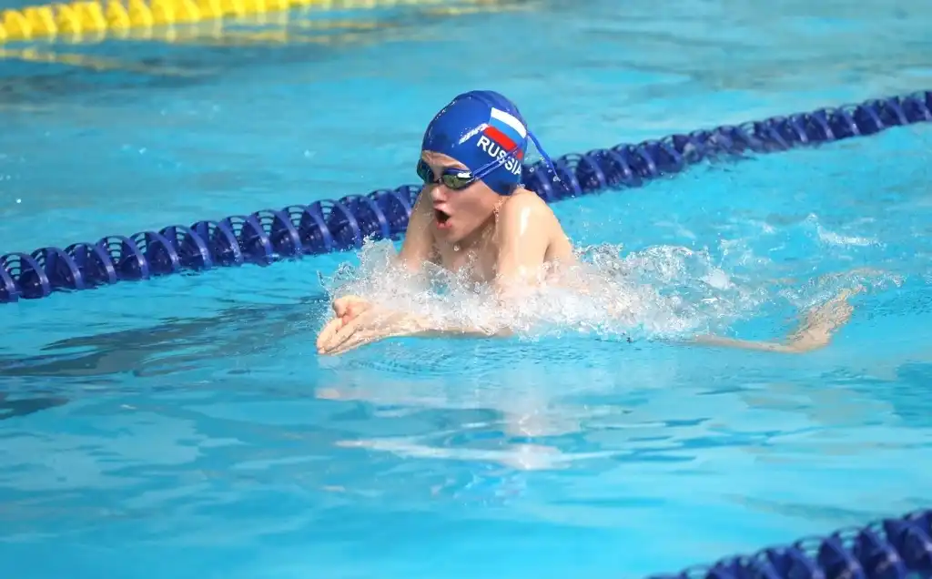 25 апреля внутриклубные соревнования по плаванию