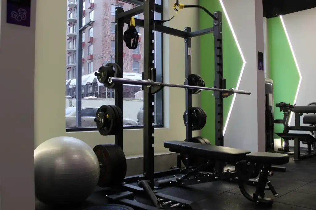 Зона свободных весов