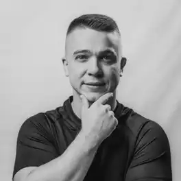 Тренер Серазетдинов Артур