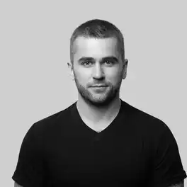 Тренер Лазарев Виталий
