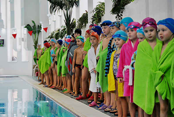 Детские соревнования по плаванию в X-Fit Сенатор